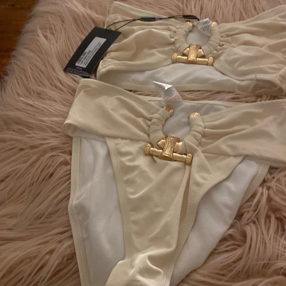 2 pc bikini set very stylish and sexy